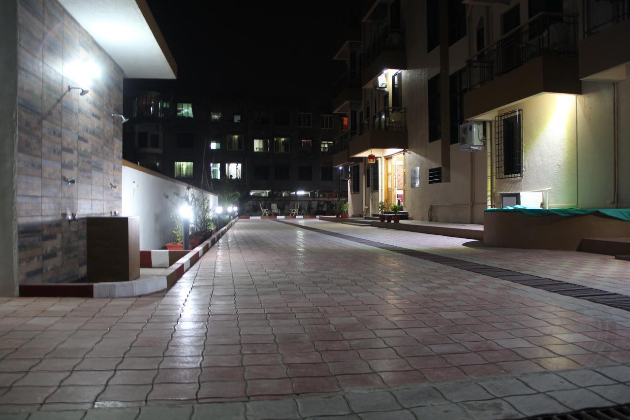 Hira Laxmi Residency Hotel Alibág Kültér fotó
